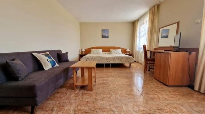 Family Hotel Selena Nesebar Luaran gambar