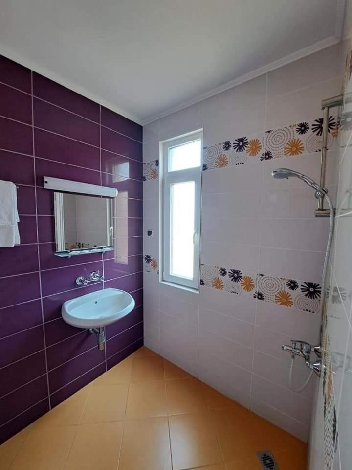 Family Hotel Selena Nesebar Luaran gambar