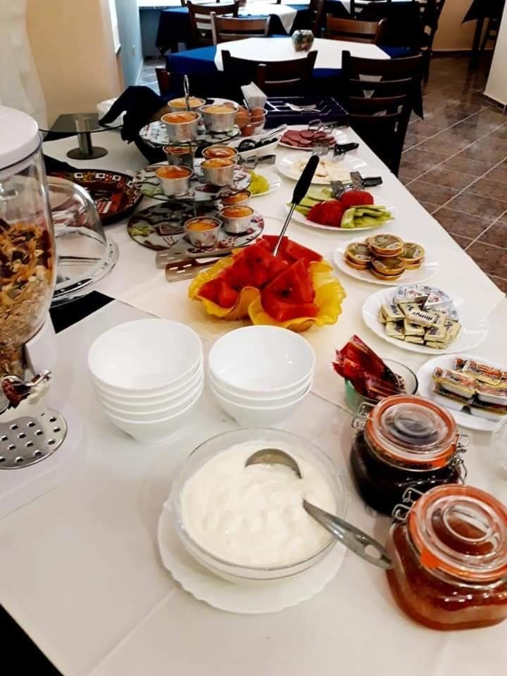 Family Hotel Selena Nesebar Luaran gambar