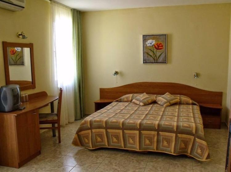 Family Hotel Selena Nesebar Luaran gambar